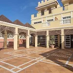 Cozy 2 Bedroom In Granada Park - Cristianos