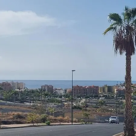 Cozy 2 Bedroom In Granada Park - Cristianos Appartamento