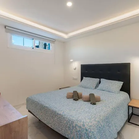 Cozy 2 Bedroom In Granada Park - Cristianos Appartement