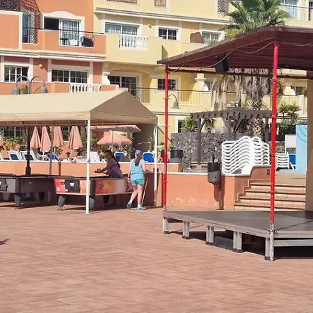 Cozy 2 Bedroom In Granada Park - Cristianos *