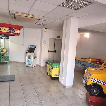 Cozy 2 Bedroom In Granada Park - Cristianos *