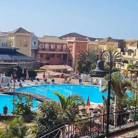 Cozy 2 Bedroom In Granada Park - Cristianos *