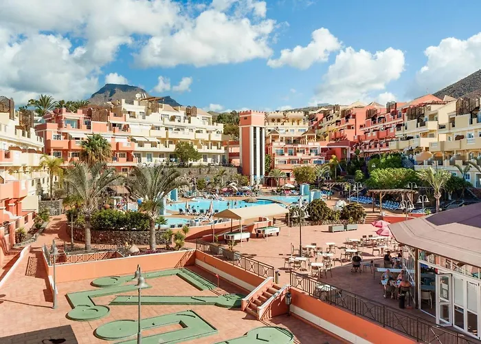 Cozy 2 Bedroom In Granada Park - Cristianos *