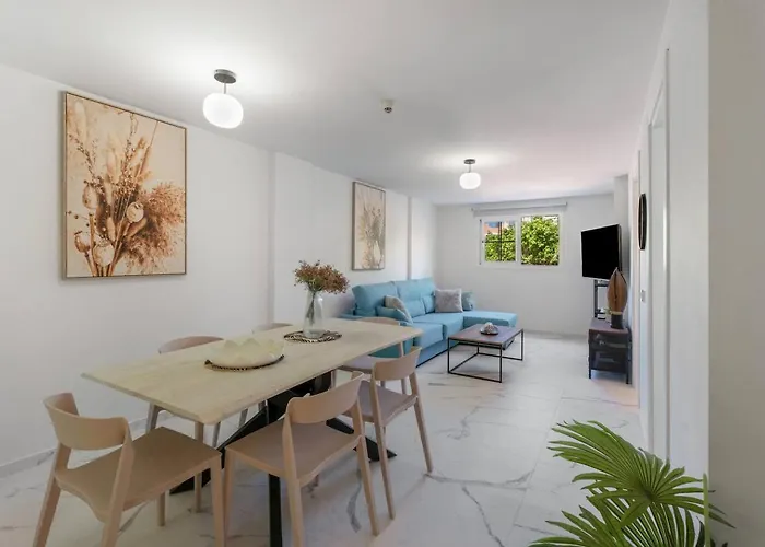 Cozy 2 Bedroom In Granada Park - Cristianos Appartement Arona (Tenerife)